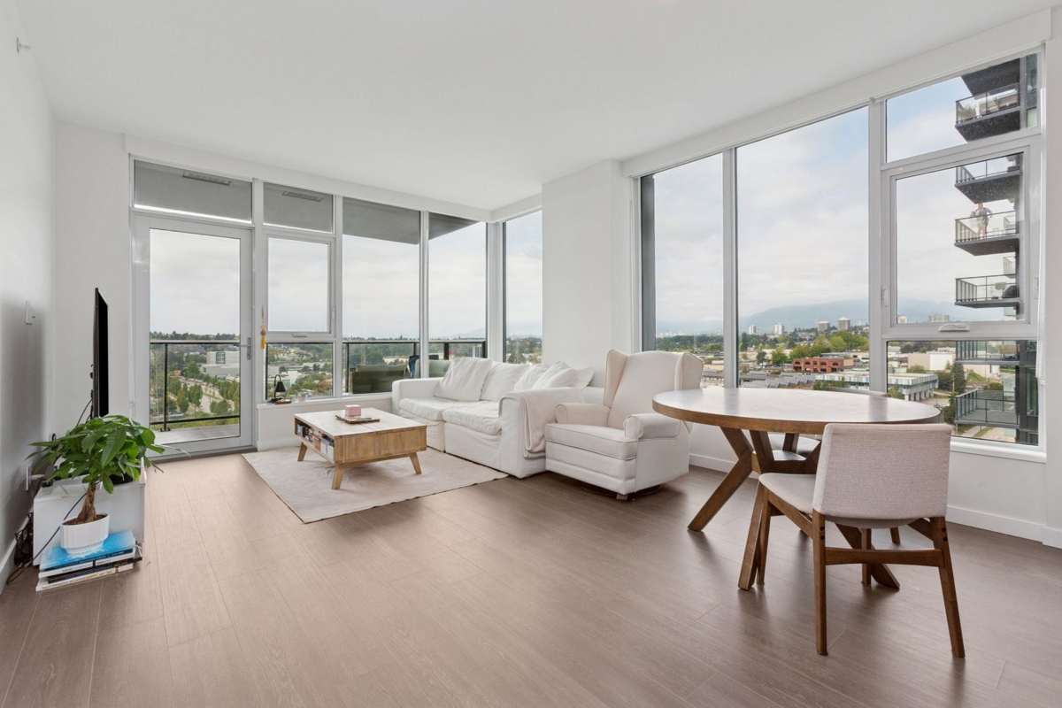 Kitchen Photo of 1305 2186 Gilmore Avenue, Burnaby, BC