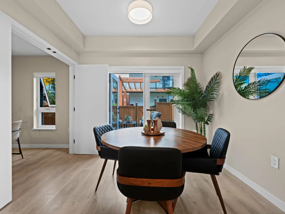 Guest Bathroom Photo of 161 565 E 2nd Street, North Vancouver, BC