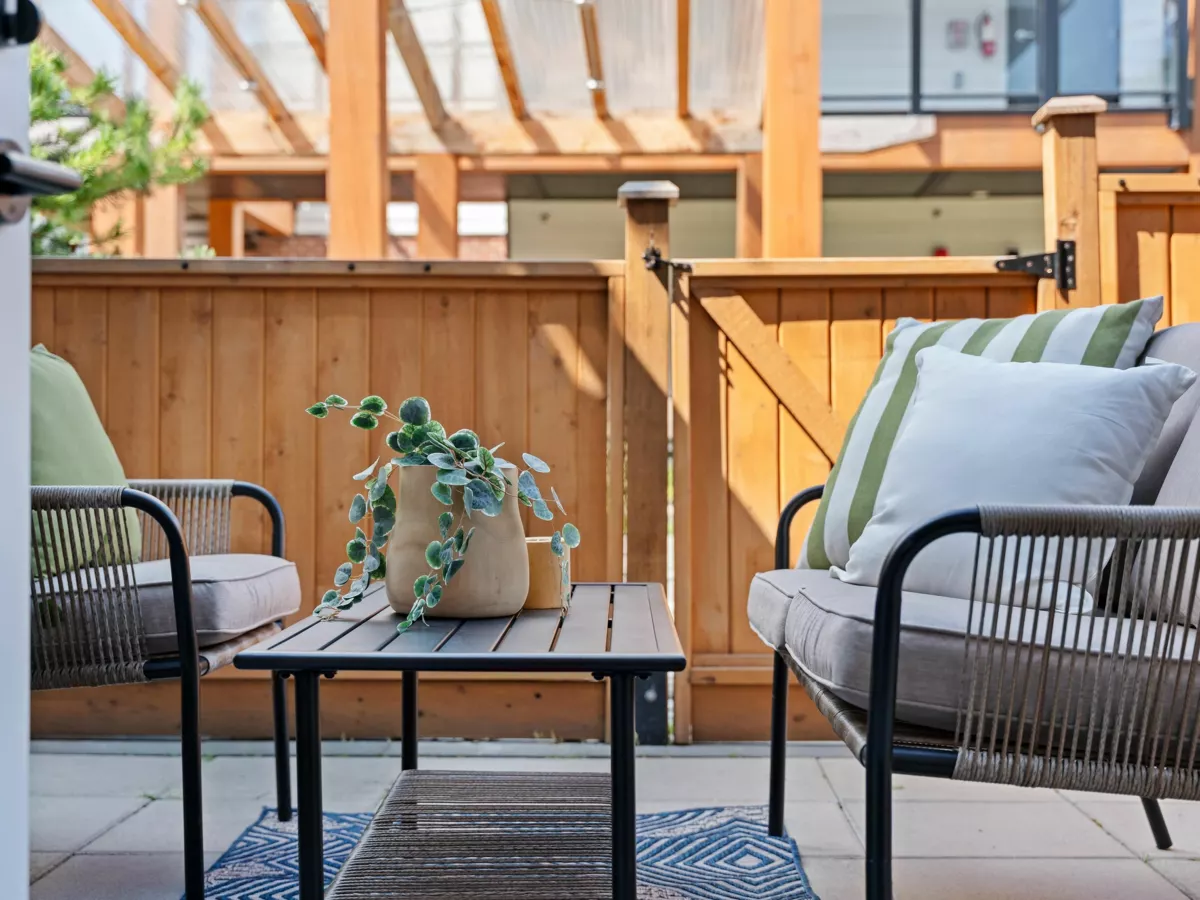 Mudroom Photo of 161 565 E 2nd Street, North Vancouver, BC