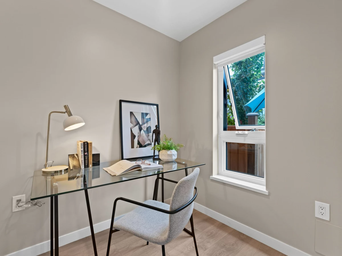 Powder Room Photo of 161 565 E 2nd Street, North Vancouver, BC