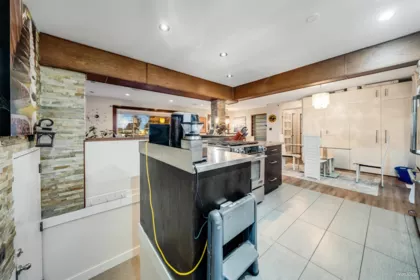 Kitchen Photo of 6072 Glenroy Drive, Chilliwack, BC