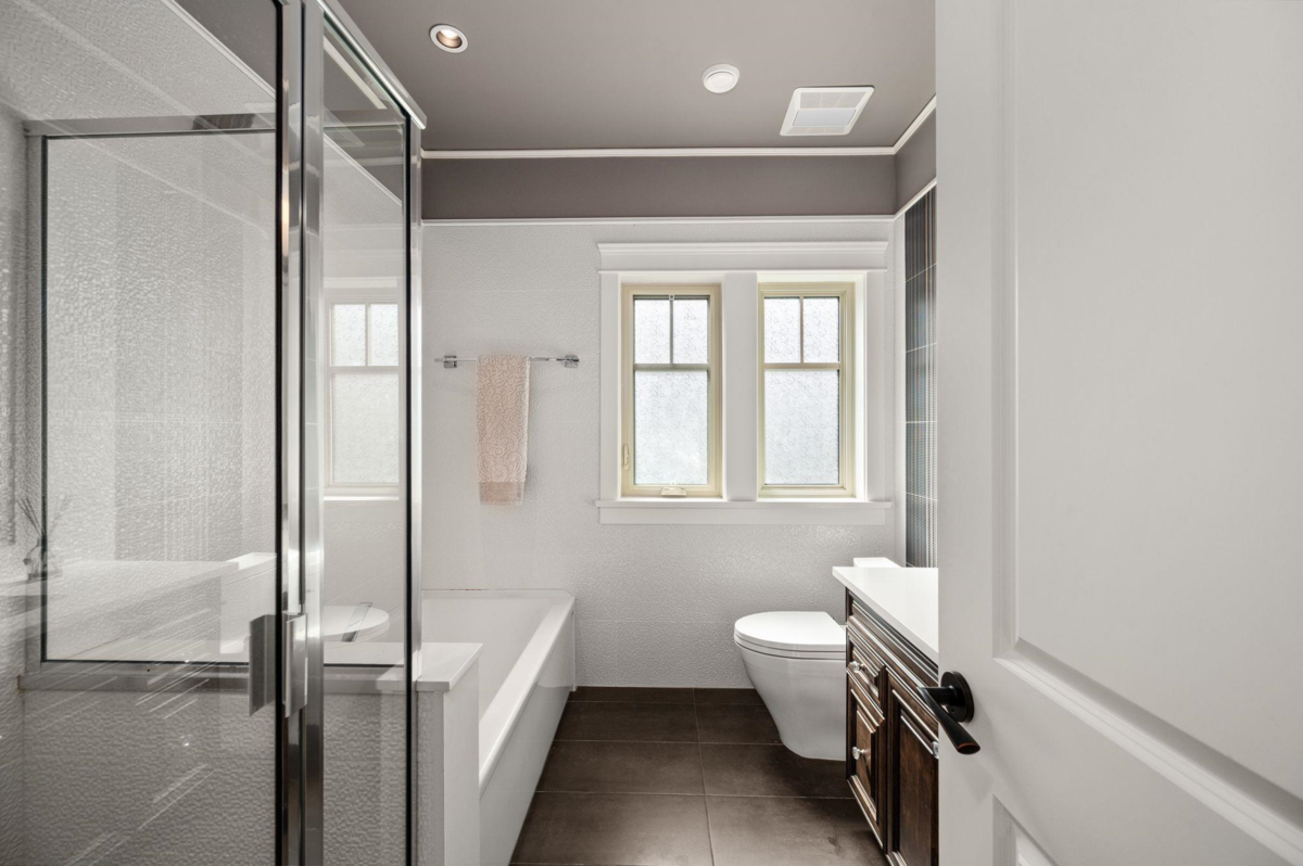 Hallway Photo of 2967 W 43rd Avenue, Vancouver, BC