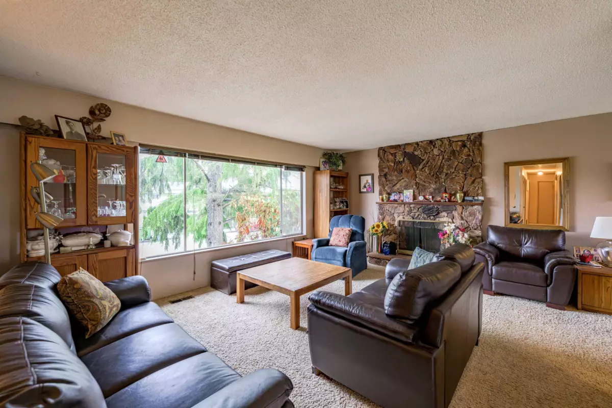 Dining Area Photo of 8531 Ash Street, Richmond, BC