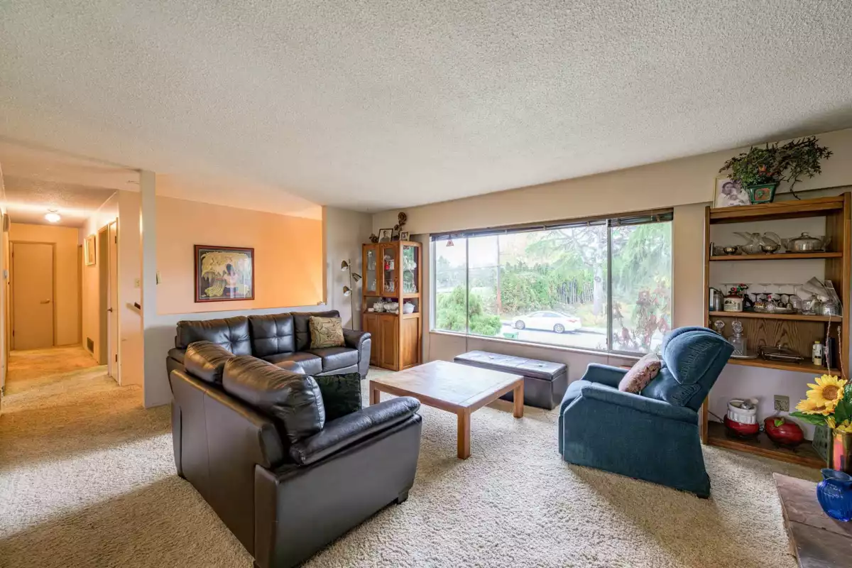 Kitchen Photo of 8531 Ash Street, Richmond, BC