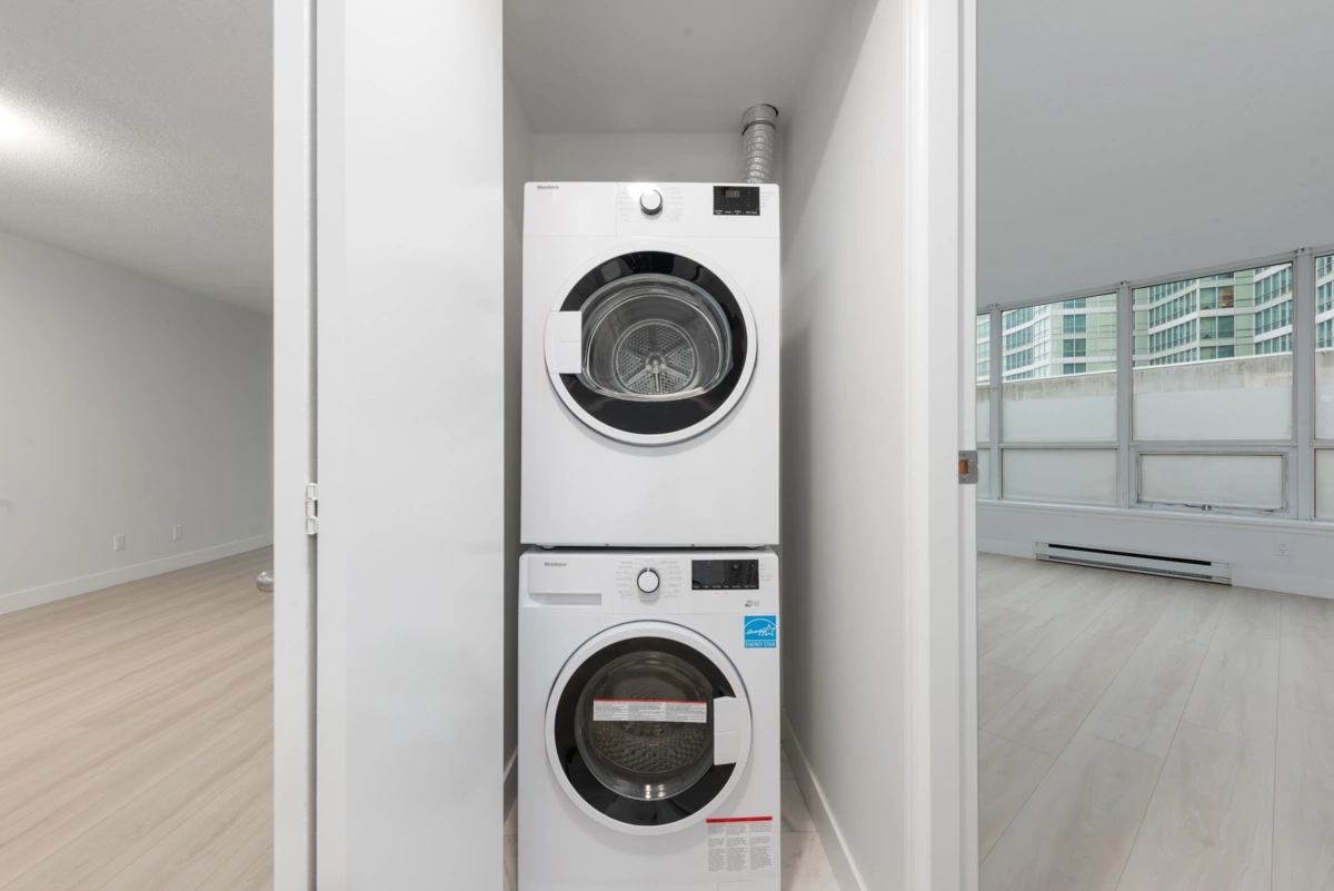 Breakfast Nook Photo of 608 6088 Willingdon Avenue, Burnaby, BC