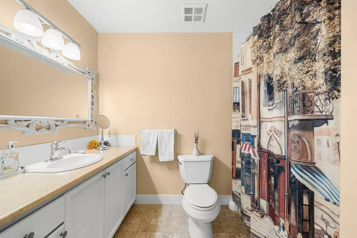 Laundry Room Photo of 22 72 Jamieson Court, New Westminster, BC