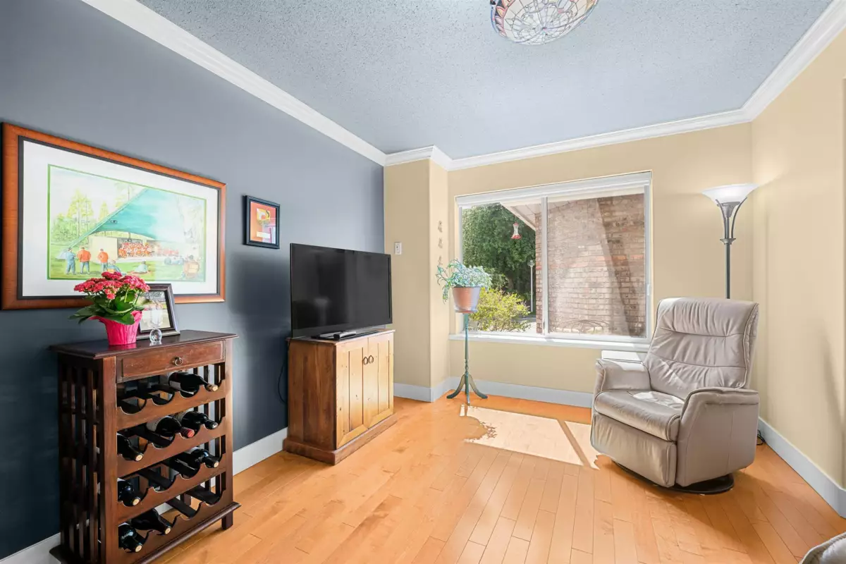 Powder Room Photo of 22 72 Jamieson Court, New Westminster, BC