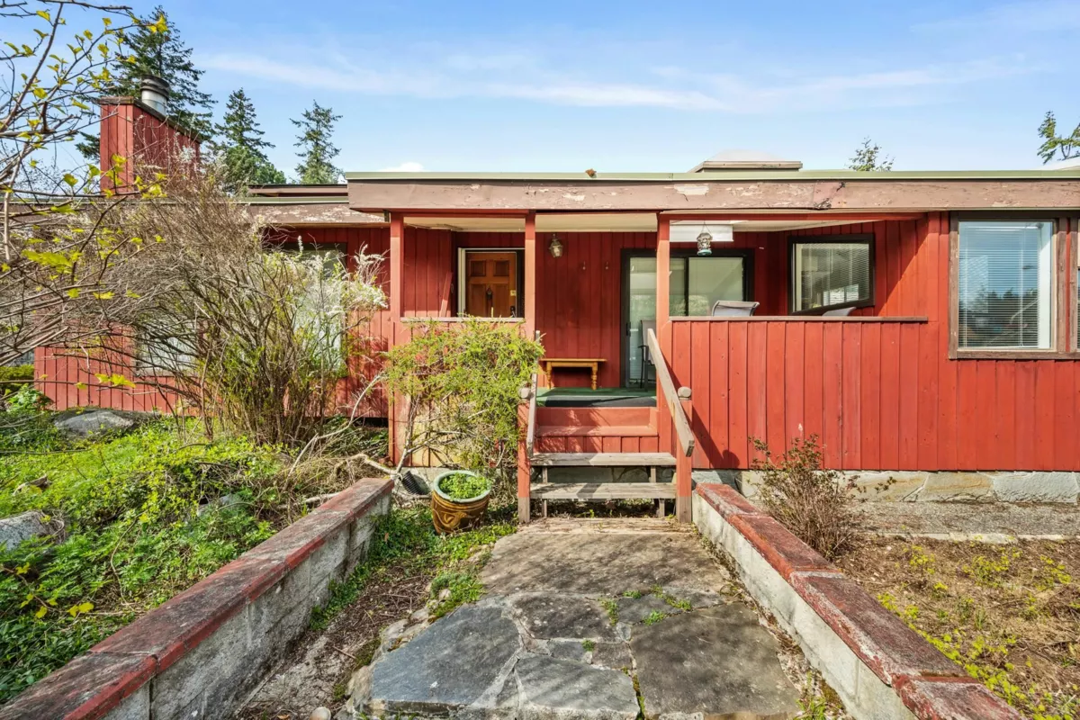 Mudroom Photo of 13201 23a Avenue, Surrey, BC