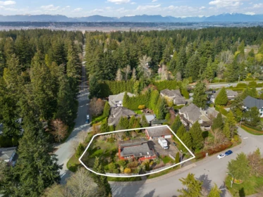 13201 23a Avenue, Surrey, BC, Surrey — Single Family Residence for sale
