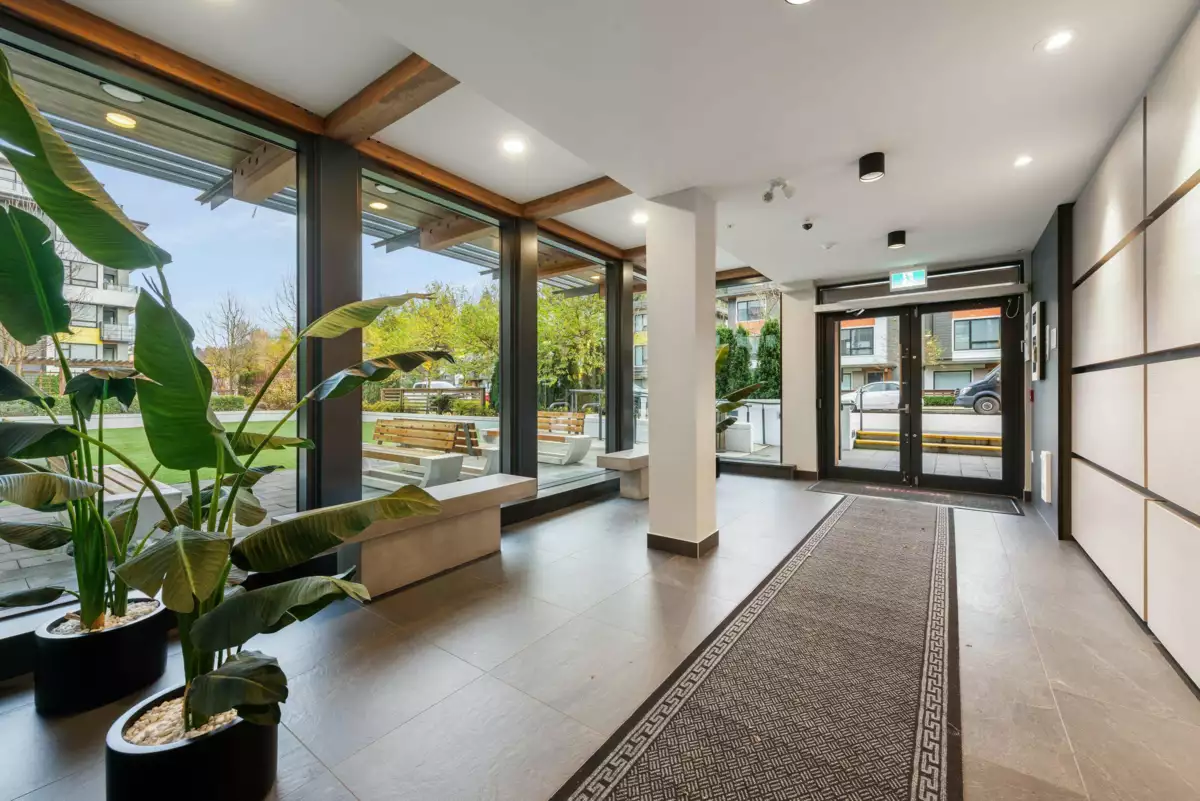 Entry Foyer Photo of 407 3018 St. George Street, Port Moody, BC