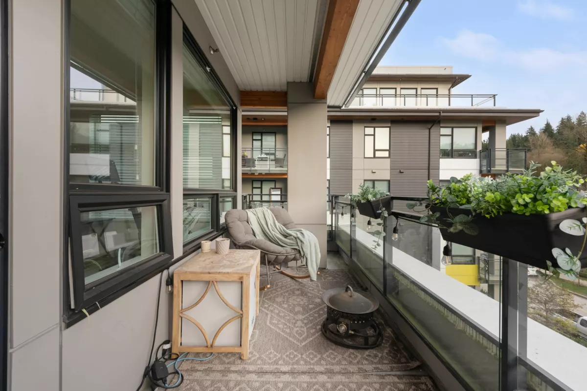 Guest Bathroom Photo of 407 3018 St. George Street, Port Moody, BC