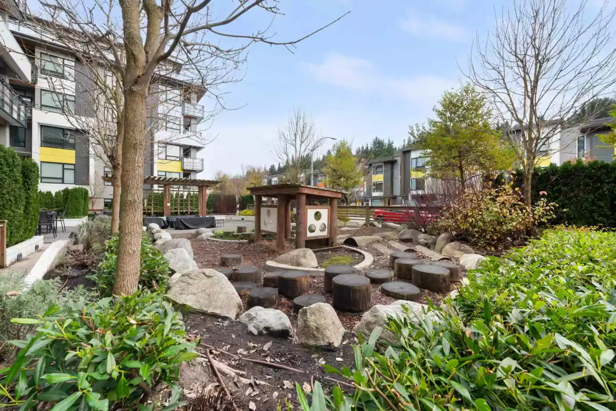 Hallway Photo of 407 3018 St. George Street, Port Moody, BC