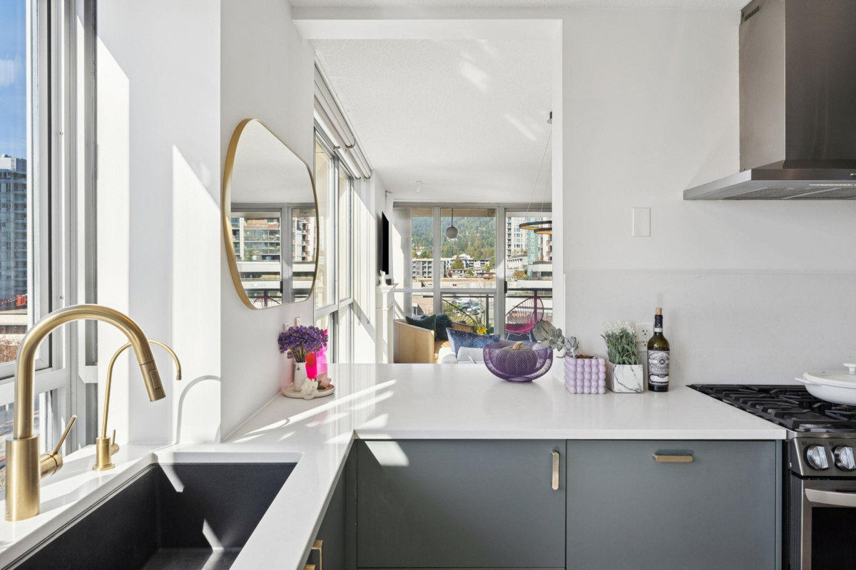 Bedroom 3 Photo of 601 108 E 14th Street, North Vancouver, BC