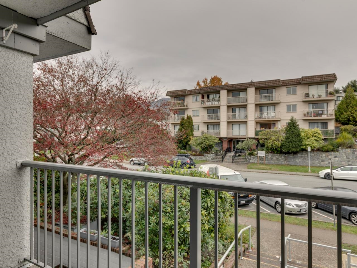 Basement Recreation Room Photo of 208 275 W 2nd Street, North Vancouver, BC