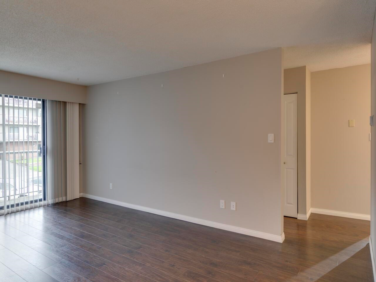 Bedroom 2 Photo of 208 275 W 2nd Street, North Vancouver, BC