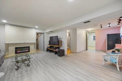 Basement Recreation Room Photo of 8255 18th Avenue, Burnaby, BC