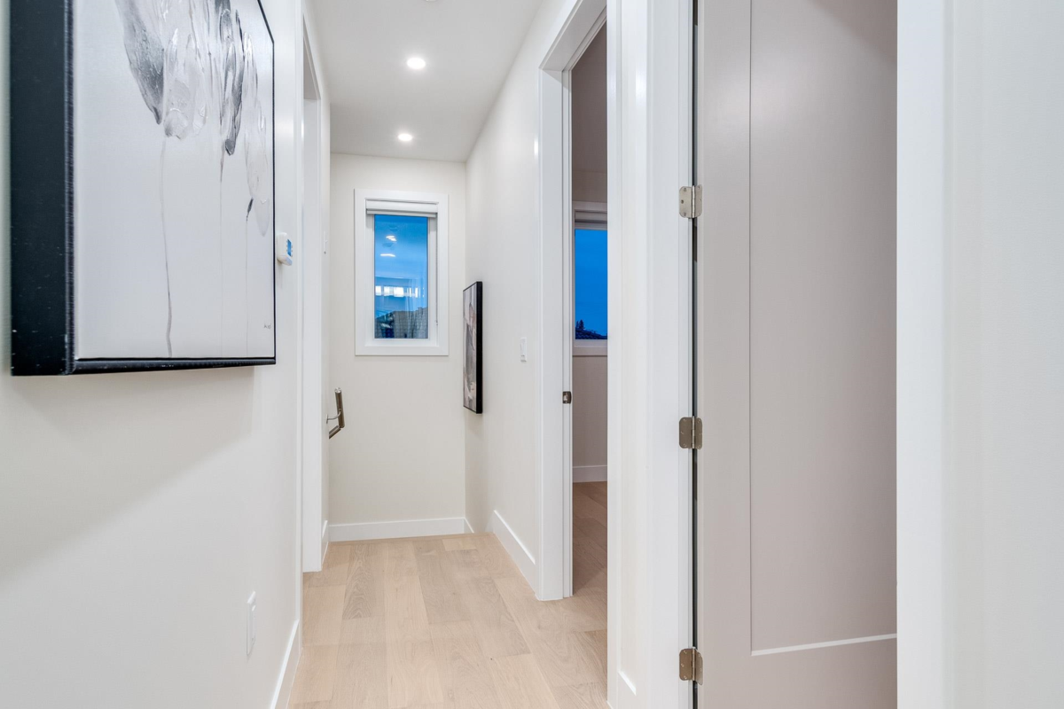 Bedroom 4 Photo of 1 2943 E 44th Avenue, Vancouver, BC