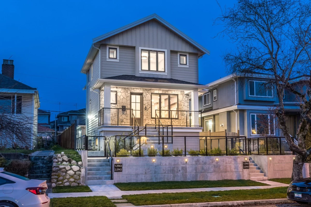 Family Room Photo of 1 2943 E 44th Avenue, Vancouver, BC