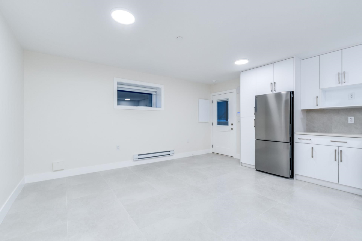 Outdoor Patio Photo of 1 2943 E 44th Avenue, Vancouver, BC