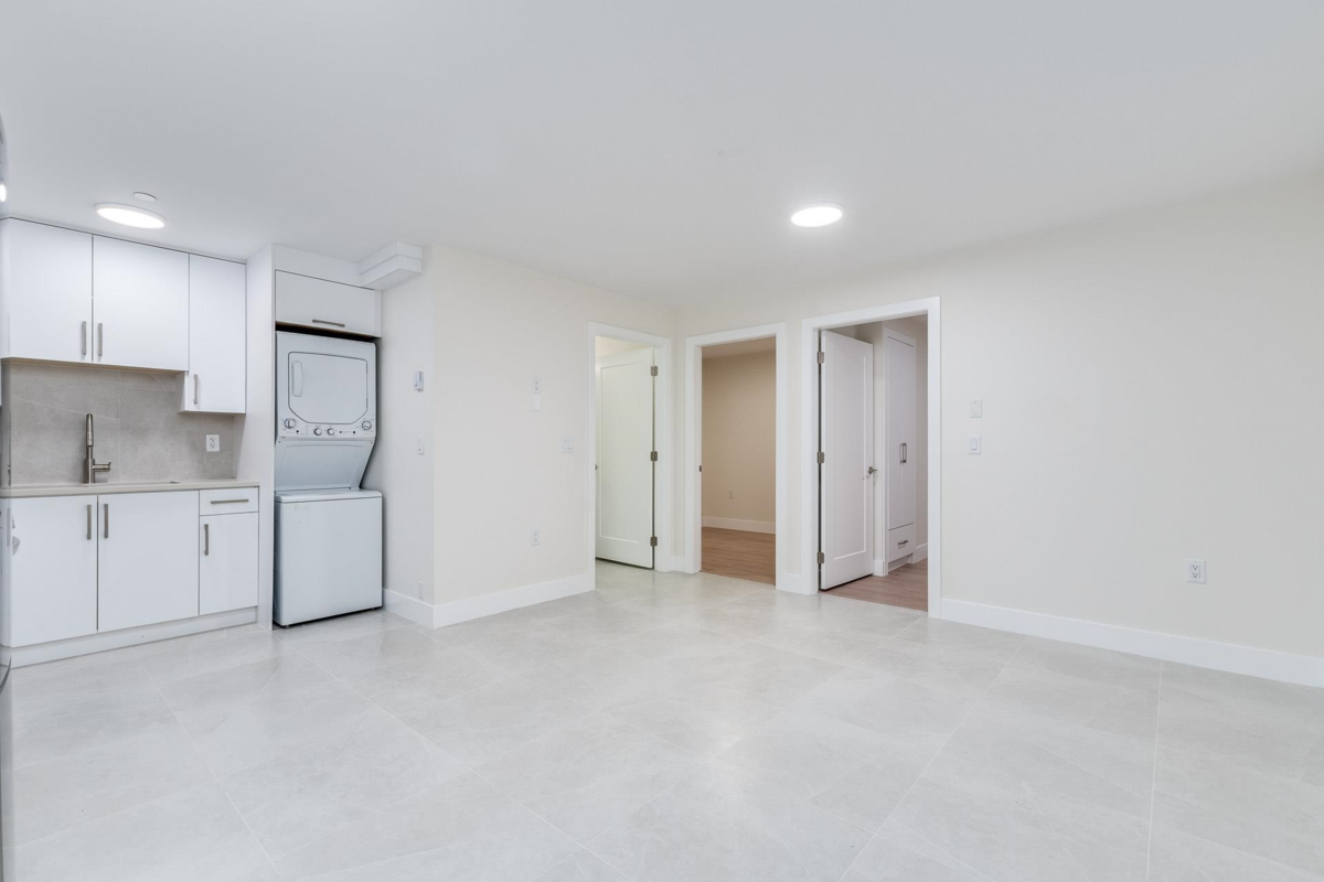 Staircase Photo of 1 2943 E 44th Avenue, Vancouver, BC