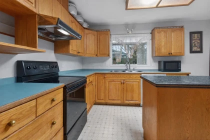 Kitchen Photo of 7903 164 Street, Surrey, BC