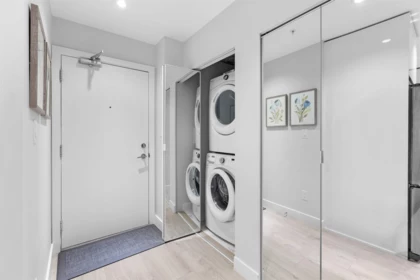 Guest Bathroom Photo of 2402 1788 Gilmore Avenue, Burnaby, BC