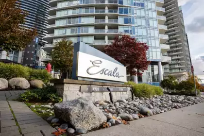 2402 1788 Gilmore Avenue, Burnaby, BC