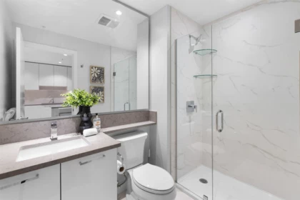 Powder Room Photo of 2402 1788 Gilmore Avenue, Burnaby, BC