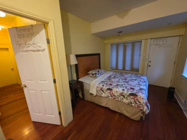 Primary Bedroom Photo of 387 W 13th Avenue, Vancouver, BC