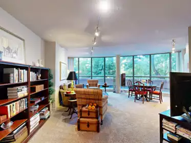 Breakfast Nook Photo of 301 1888 Alberni Street, Vancouver, BC