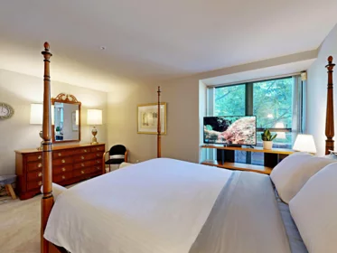Guest Bathroom Photo of 301 1888 Alberni Street, Vancouver, BC