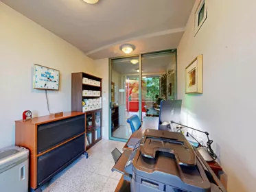 Hallway Photo of 301 1888 Alberni Street, Vancouver, BC