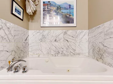 Powder Room Photo of 301 1888 Alberni Street, Vancouver, BC