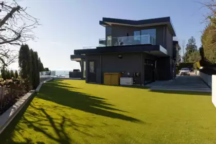Front Yard Photo of 1840 Orchard Way, West Vancouver, BC