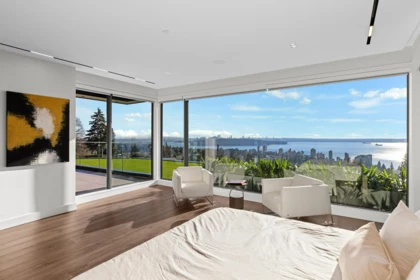 Mudroom Photo of 1840 Orchard Way, West Vancouver, BC