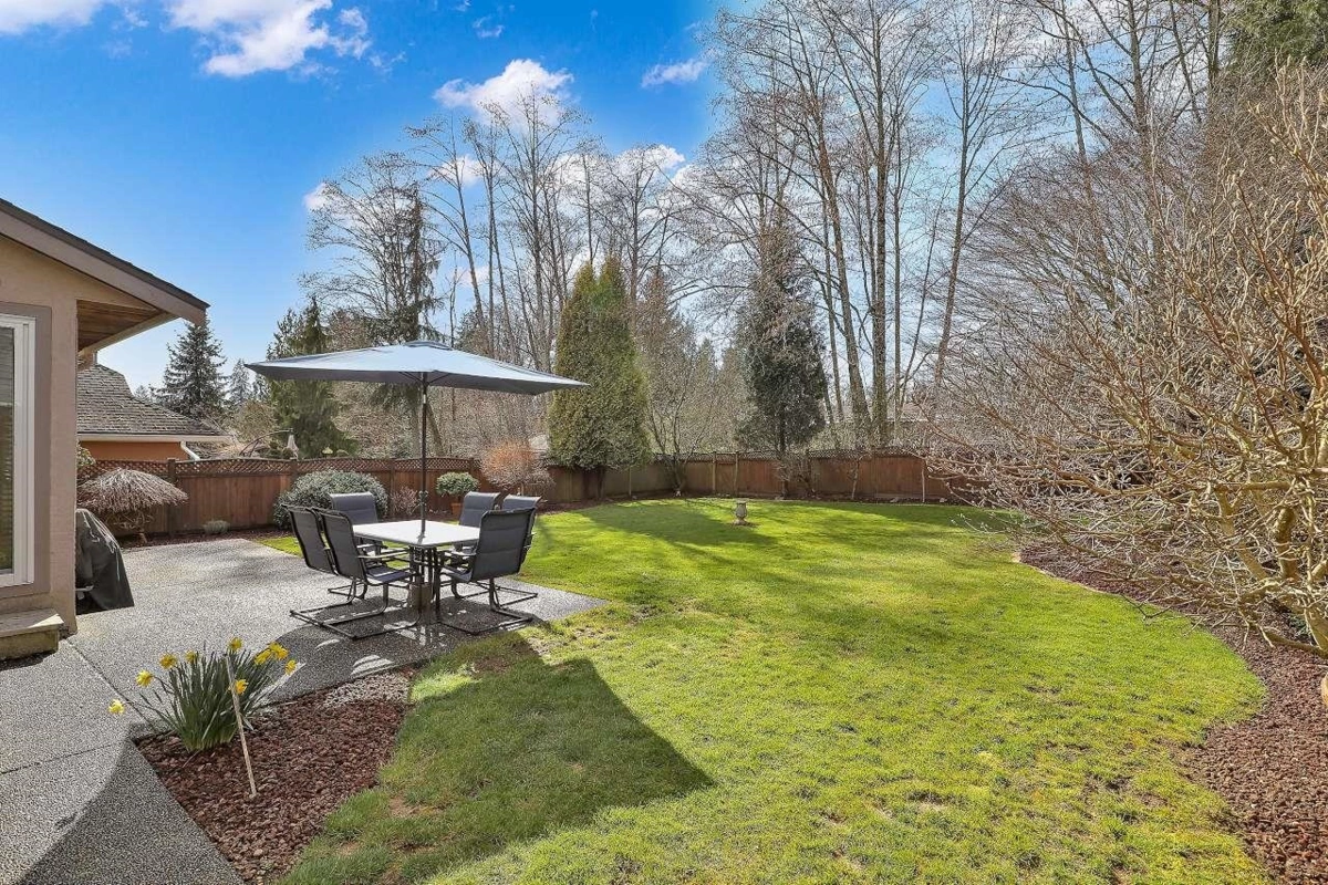 Garden / Landscaping Photo of 8375 148b Street, Surrey, BC