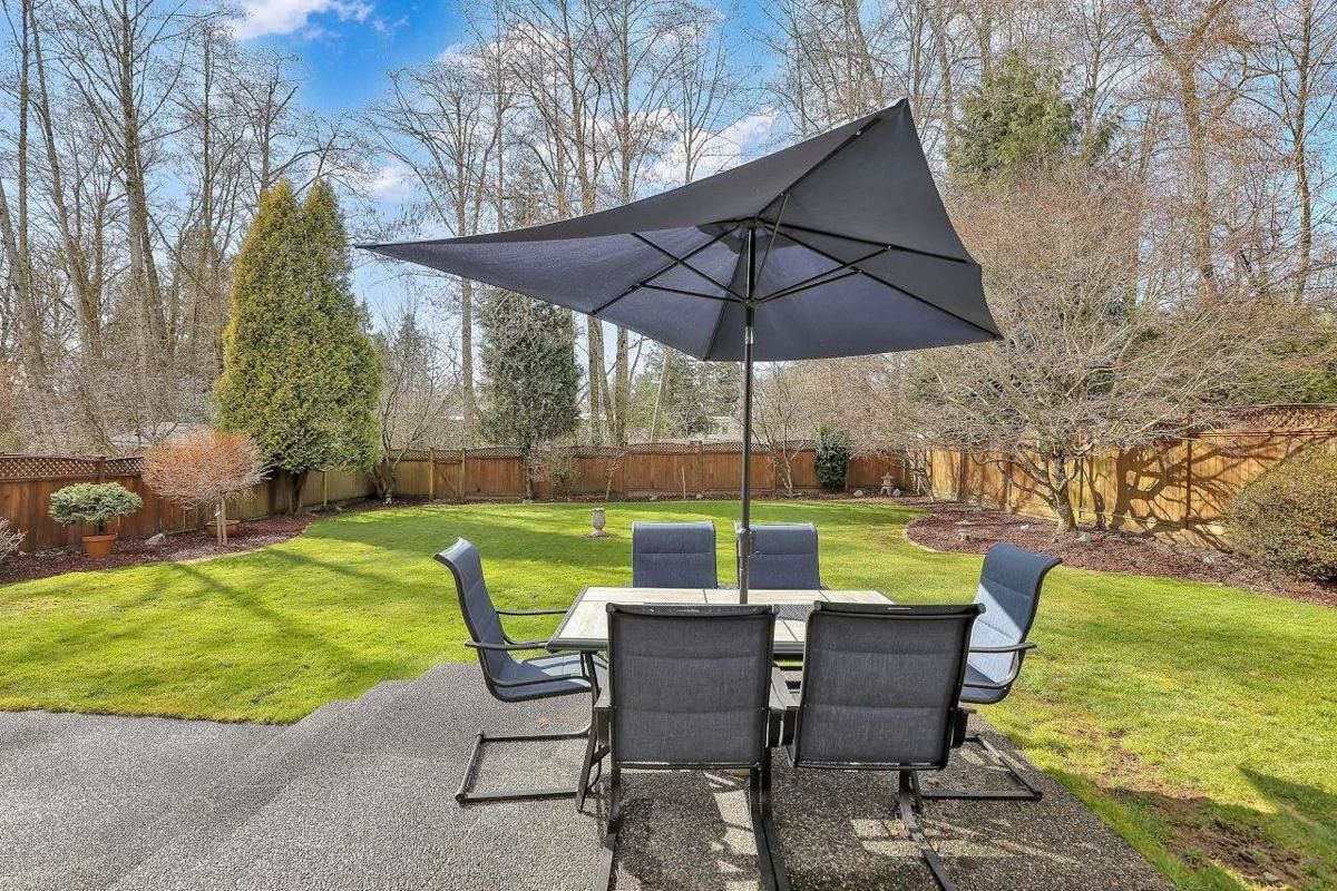 Hot Tub / Spa Photo of 8375 148b Street, Surrey, BC