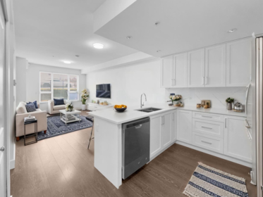 208 9983 E Barnston Drive, Surrey, BC, Surrey — Apartment/Condo for sale