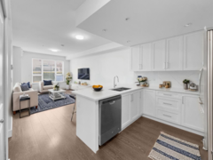 208 9983 E Barnston Drive, Surrey, BC