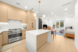 552 E 58th Avenue, Vancouver, BC