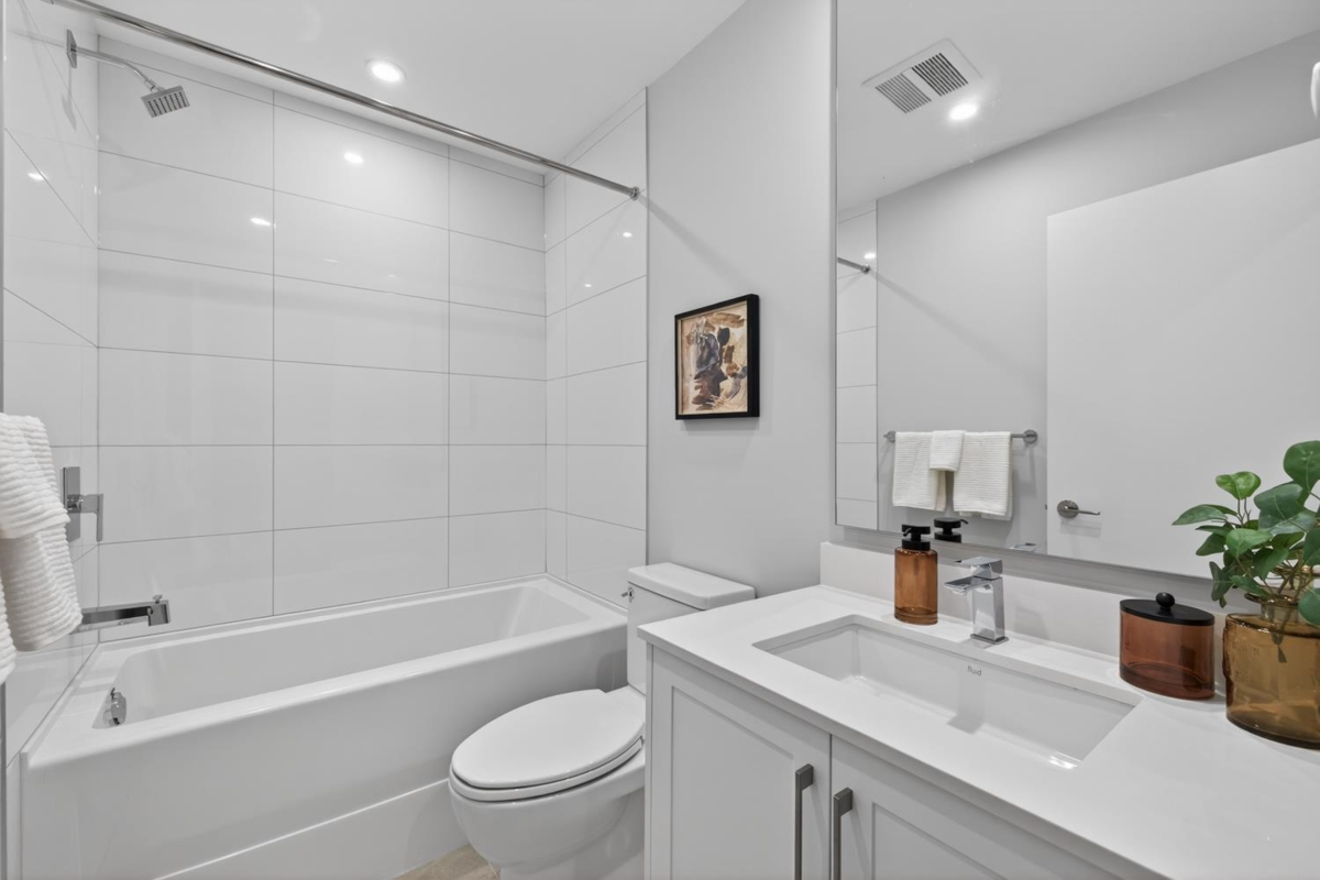 Basement Recreation Room Photo of 107 1942 Starling Drive, Tsawwassen, BC