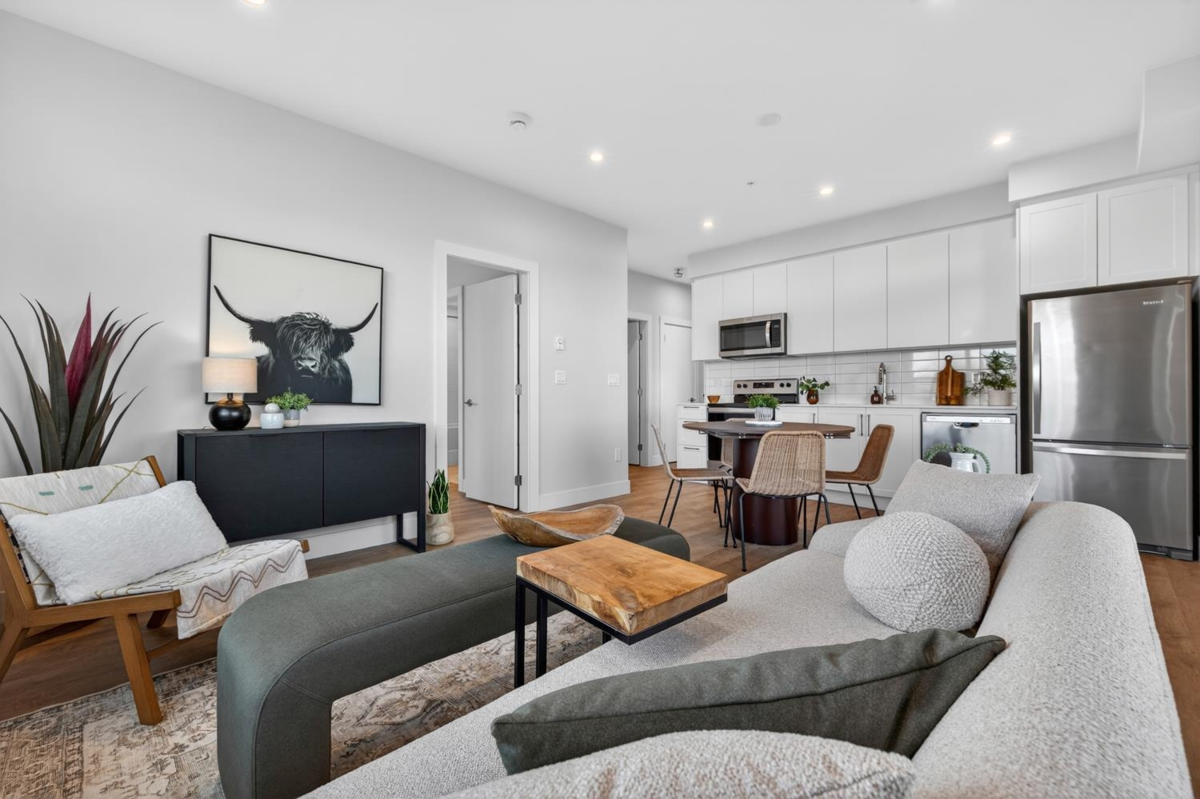 Primary Bathroom Photo of 107 1942 Starling Drive, Tsawwassen, BC