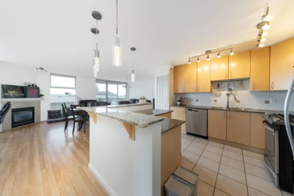 702 8460 Granville Avenue, Richmond, BC, Richmond — Apartment/Condo for sale