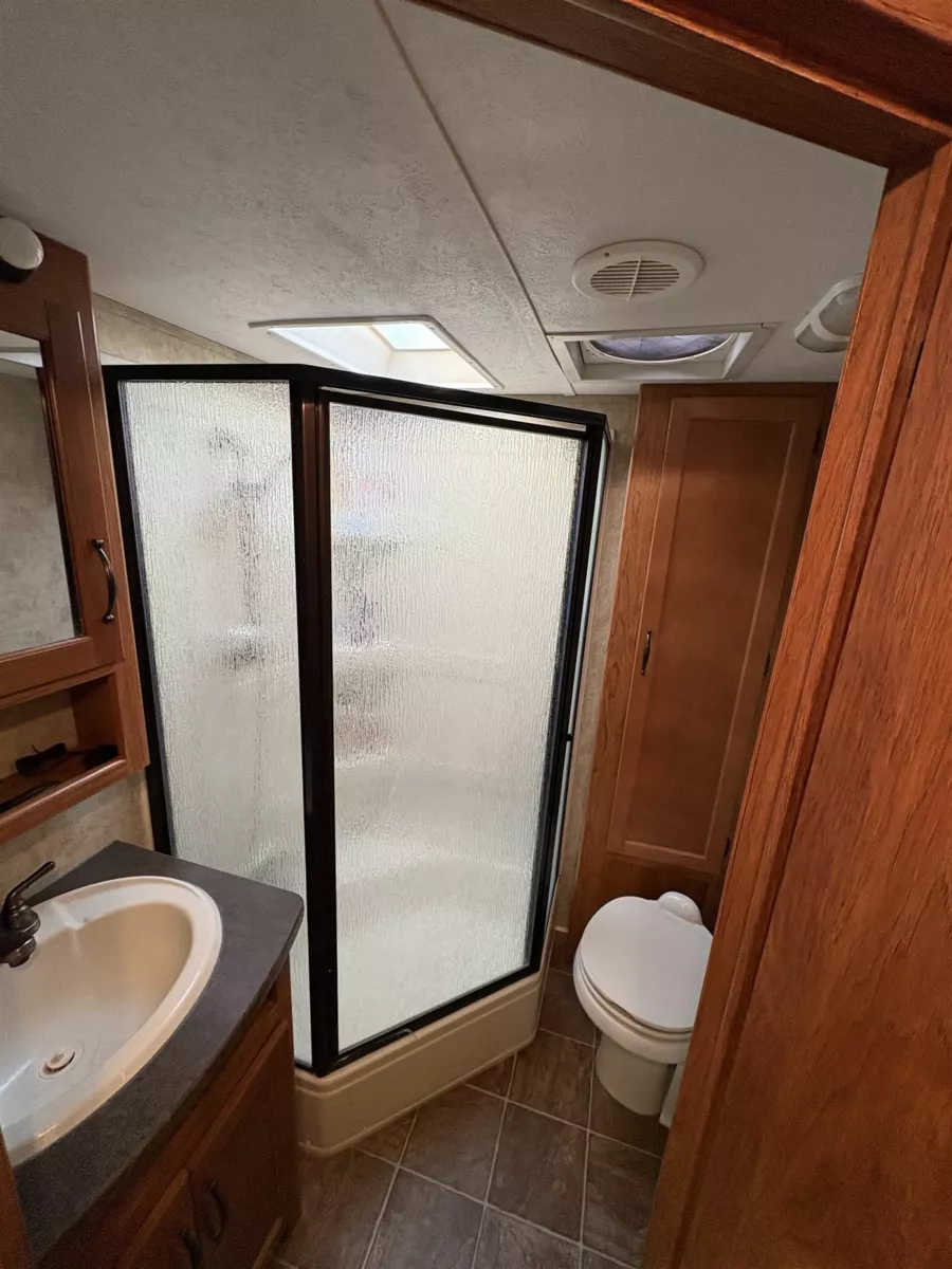 Laundry Room Photo of 133 1436 Frost Road, Cultus Lake, BC