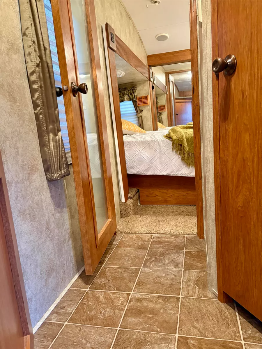 Loft / Bonus Room Photo of 133 1436 Frost Road, Cultus Lake, BC