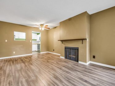 Breakfast Nook Photo of 211 10157 University Drive, Surrey, BC