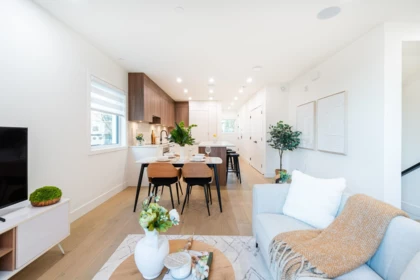 Kitchen Photo of 104 1550 E 3rd Avenue, Vancouver, BC