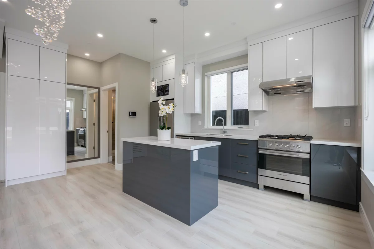 Breakfast Nook Photo of 2 5808 Lanark Street, Vancouver, BC