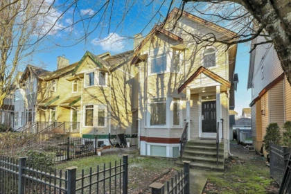 6626 Hampton Boulevard, Surrey, BC, West Newton — 4 bed single family residence for sale