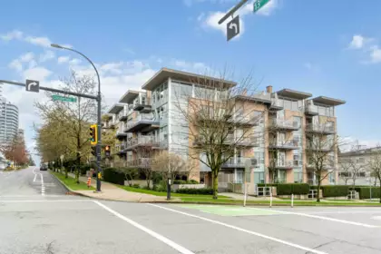 213 1288 Chesterfield Avenue, North Vancouver, BC, North Vancouver — Apartment/Condo for sale